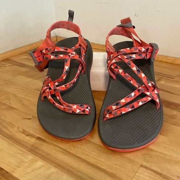 Chaco Coral & Navy Geometric Print Slide On Athletic Kids Sandals Size 6 - Picture 1 of 7